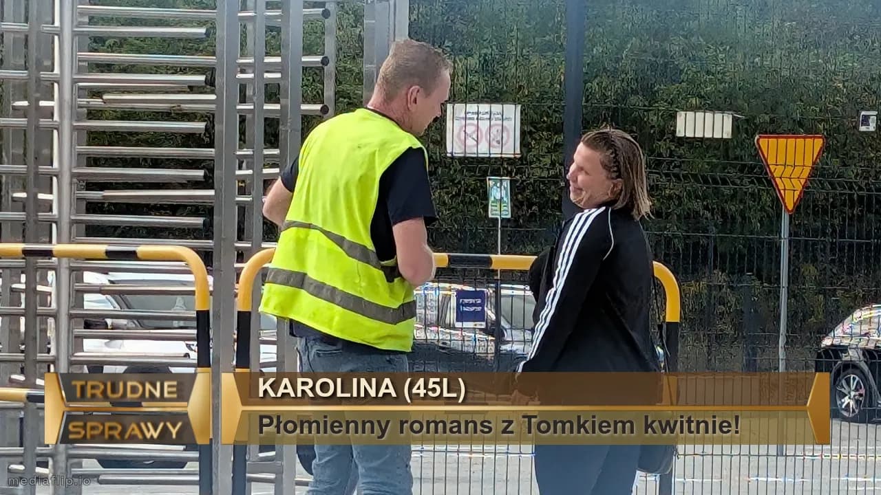 Karolina (45l)
Płomienny romans z Tomkiem kwitnie! 