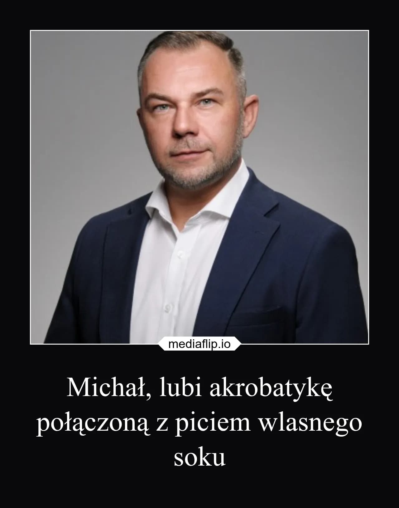 mediaflip.io - Michał, lubi akrobatykę połączoną z piciem wlasnego soku
