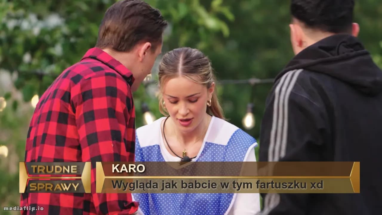 Karo
Wygląda jak babcie w tym fartuszku xd