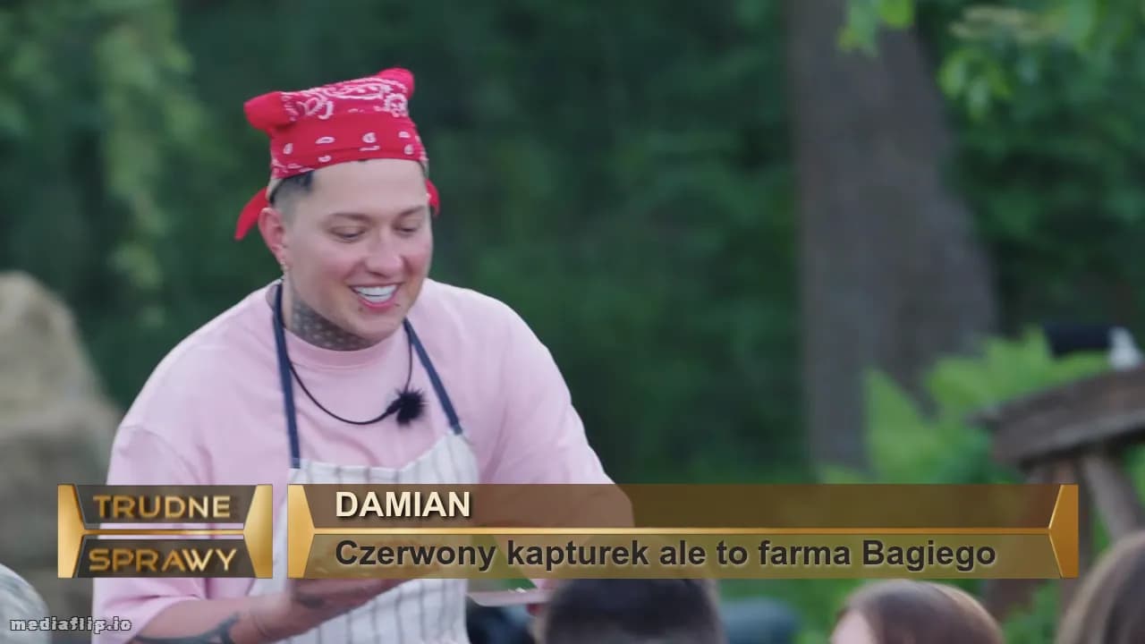 Damian
Czerwony kapturek ale to farma Bagiego 