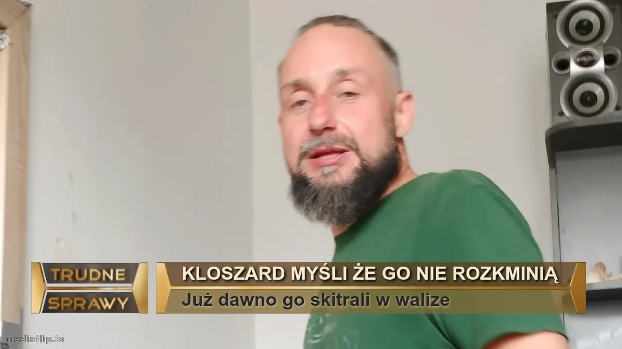 Kloszard myśli że go nie rozkminią
Już dawno go skitrali w walize