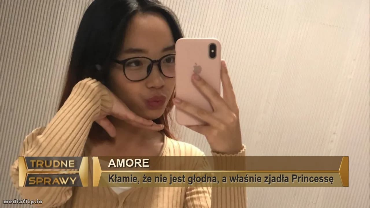 Amore 
Kłamie, że nie jest głodna, a właśnie zjadła Princessę