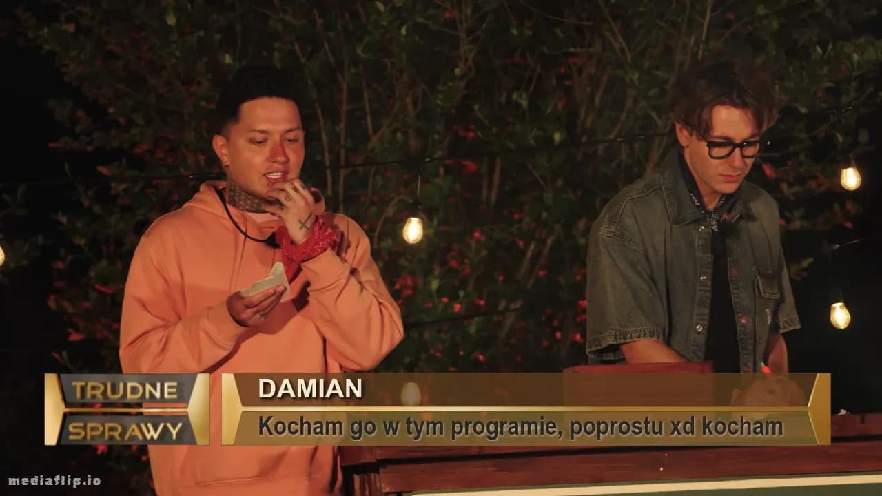 Damian
Kocham go w tym programie, poprostu xd kocham  